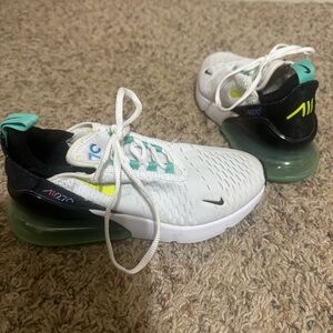 Nike Air Max 270